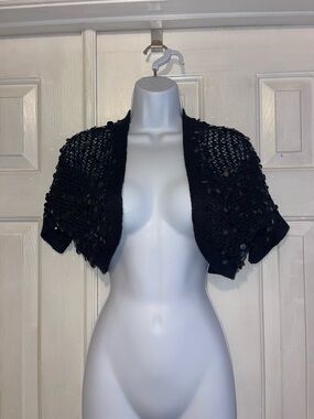Black Short-Sleeve Crochet Bolero Sweater - Brand Mandee.
